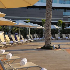 Park By Radisson Yas Island Отель